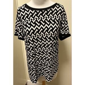 Anne Klein Women’s Blouse Black White Geometric Short Sleeve Top - Size Medium